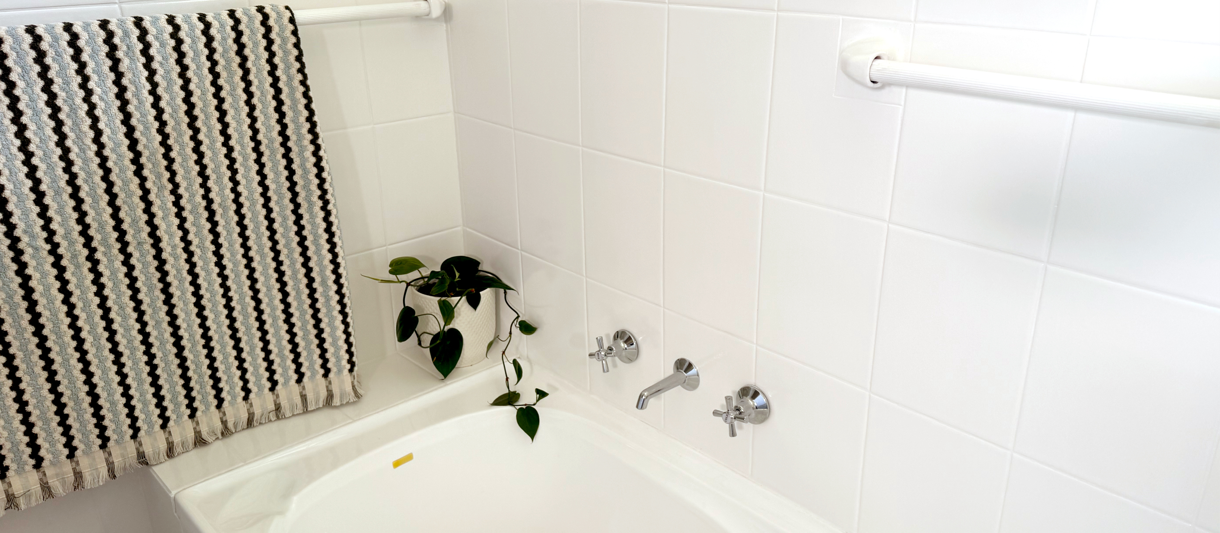 How To Paint Bathroom Tiles